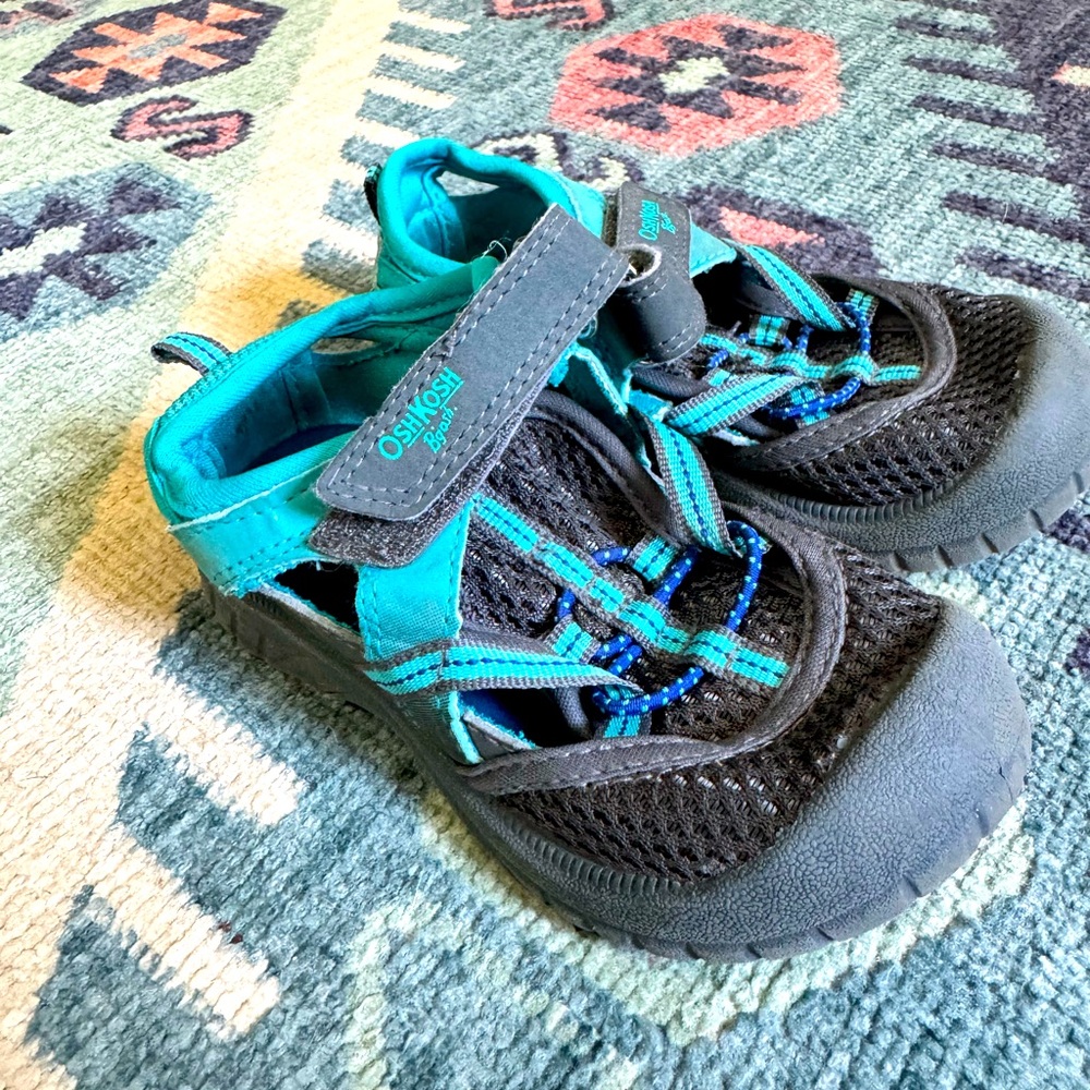Oshkosh Water shoes